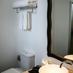 King Room Pool View